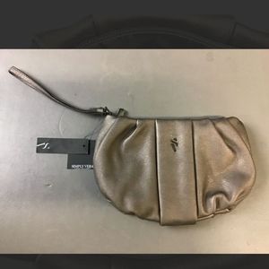 NWT Simply Vera Wristlet